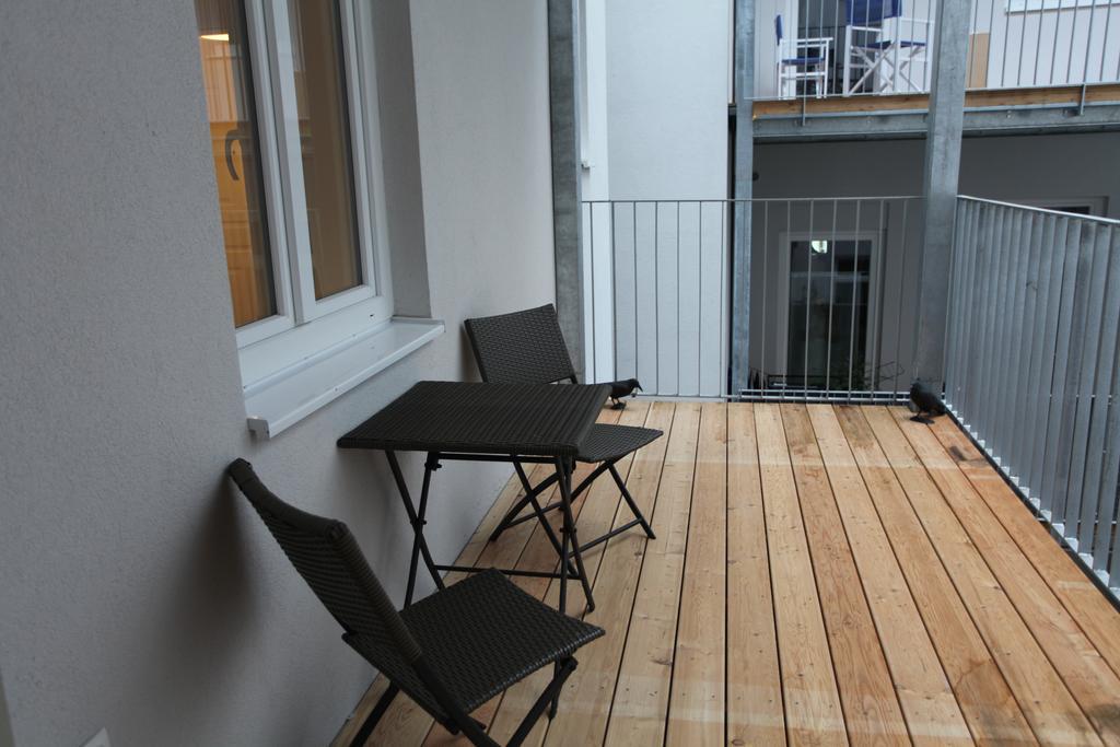 Moderne Stadtwohnung Mit Balkon เวียนนา ห้อง รูปภาพ